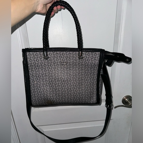 GUESS Tote Cross body bag - Picture 1 of 14